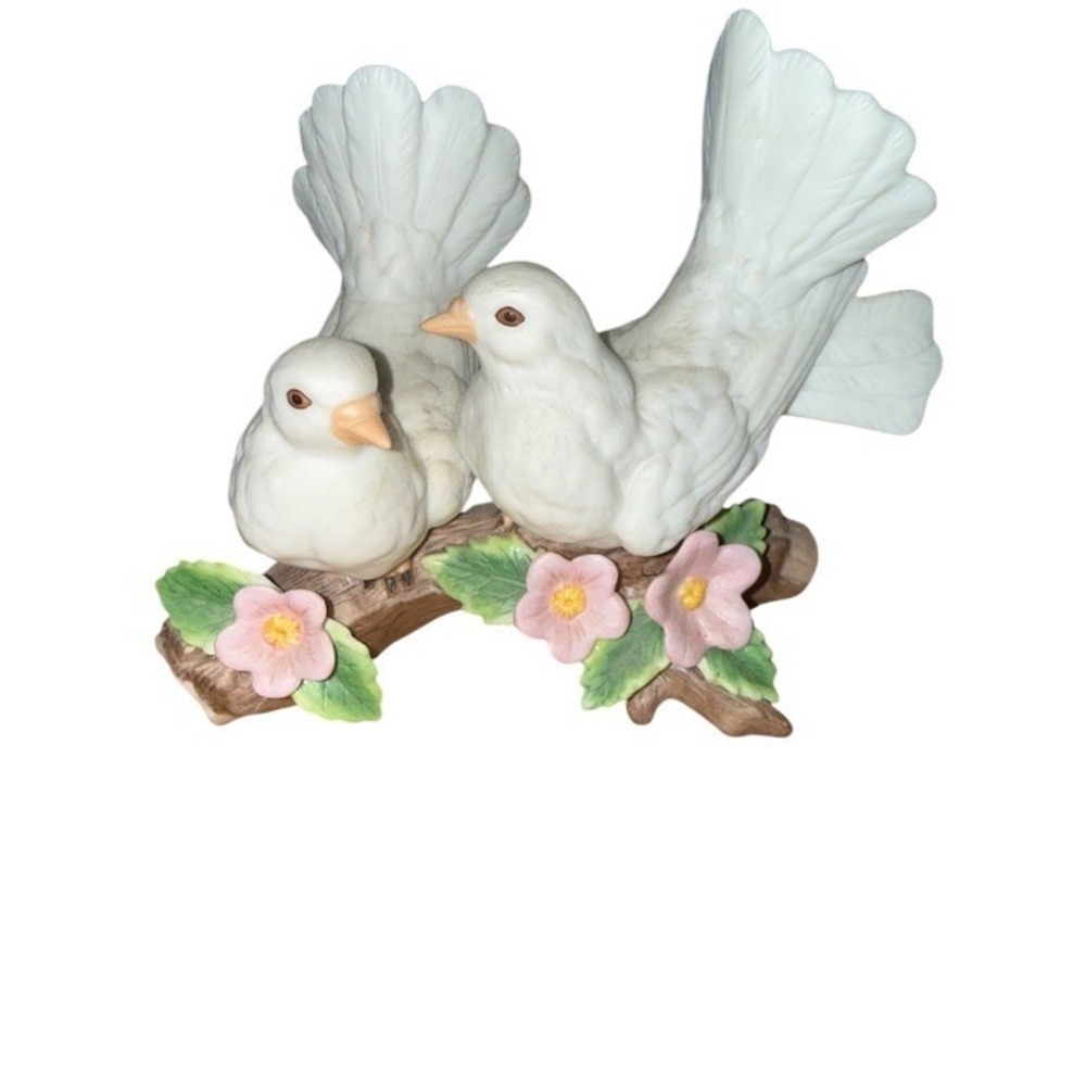 HOMCO Vintage Love Birds Figurine White‎ Doves on Branch Pink Flowers